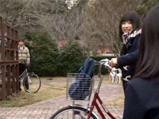 Sexy teens getting assaulted by a pervy stalker in public - Nippon Porn